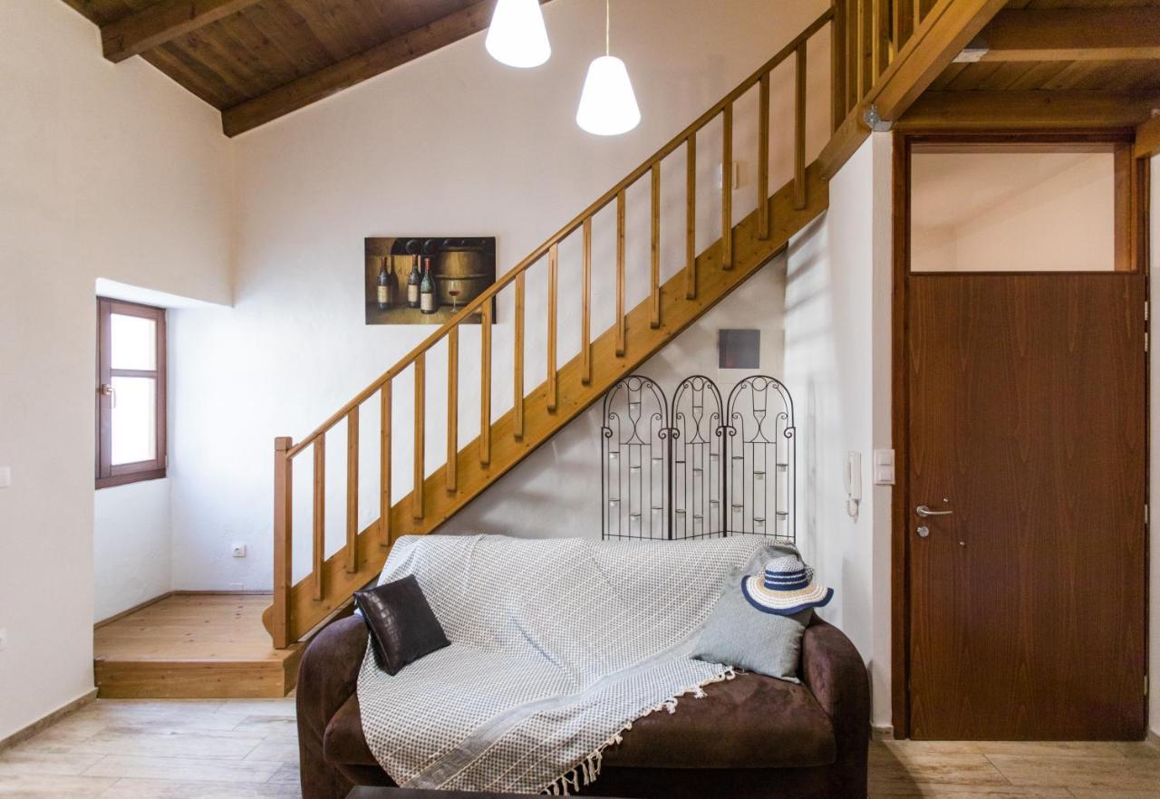 Asikiko Suites 레팀노 외부 사진