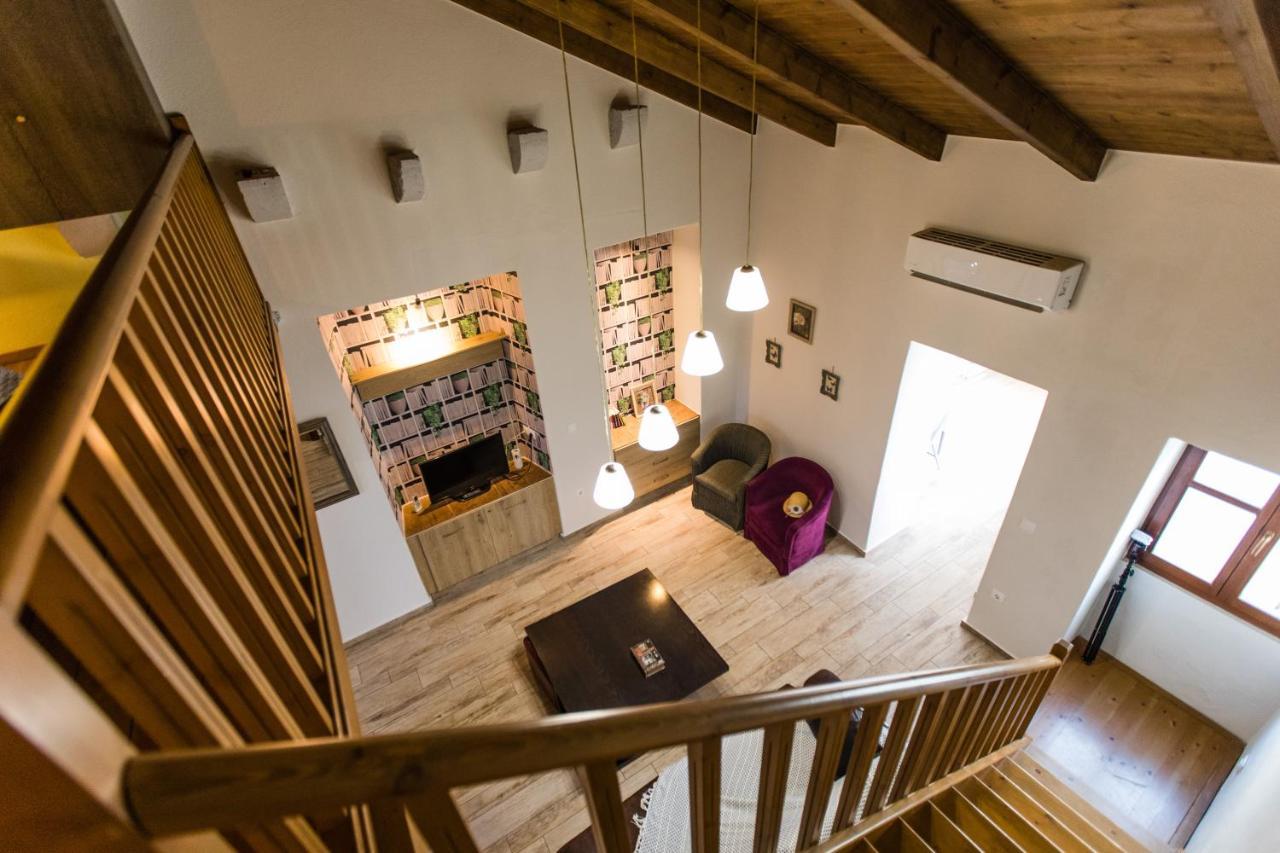 Asikiko Suites 레팀노 외부 사진